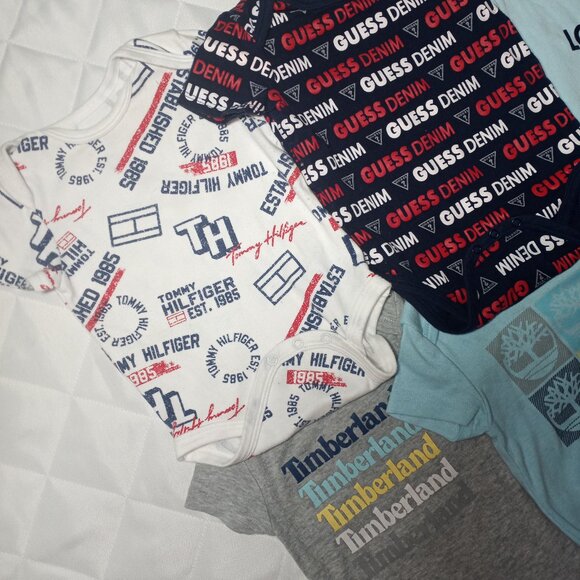 6 Piece Bundle Baby 12 Months One Piece Tops - GUESS, Timberland, Tommy Hilfiger - Picture 10 of 15